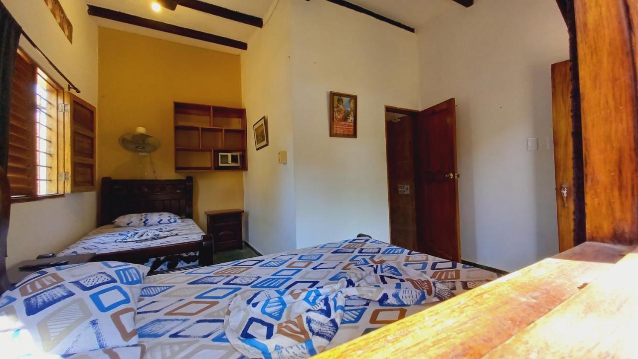 Hostal La Casa De Felipe Taganga Bagian luar foto