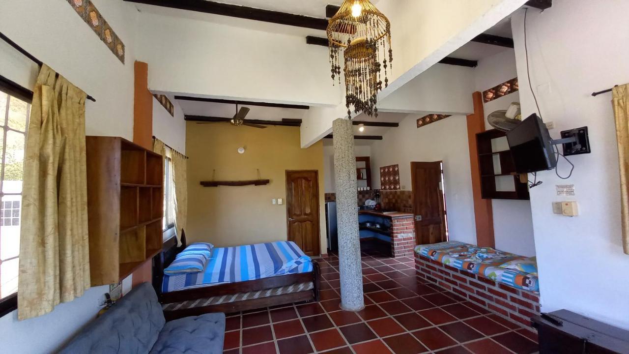 Hostal La Casa De Felipe Taganga Bagian luar foto