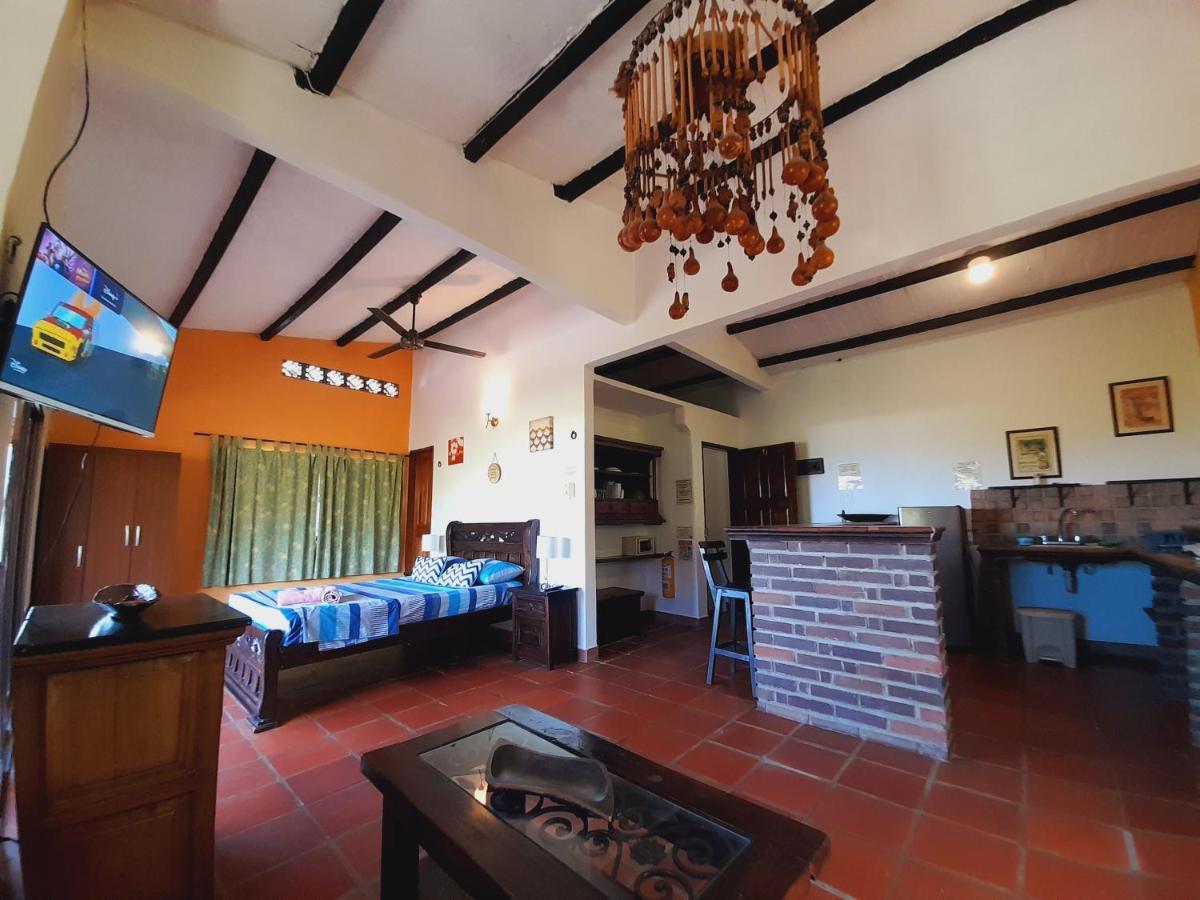Hostal La Casa De Felipe Taganga Bagian luar foto
