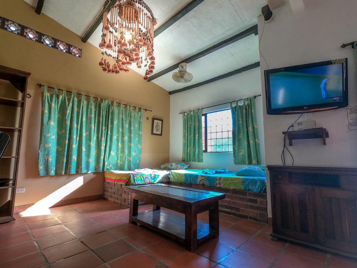 Hostal La Casa De Felipe Taganga Bagian luar foto
